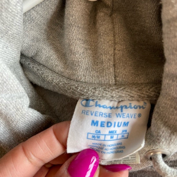 Champion Men’s medium reverse weave sweatshirt gray - Picture 5 of 5